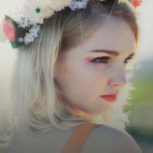 Meet your Posher, Elvina